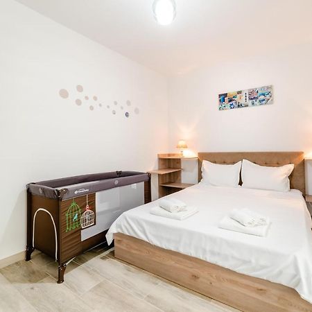 Derya Suites - Mamaia Nord Năvodari Eksteriør billede