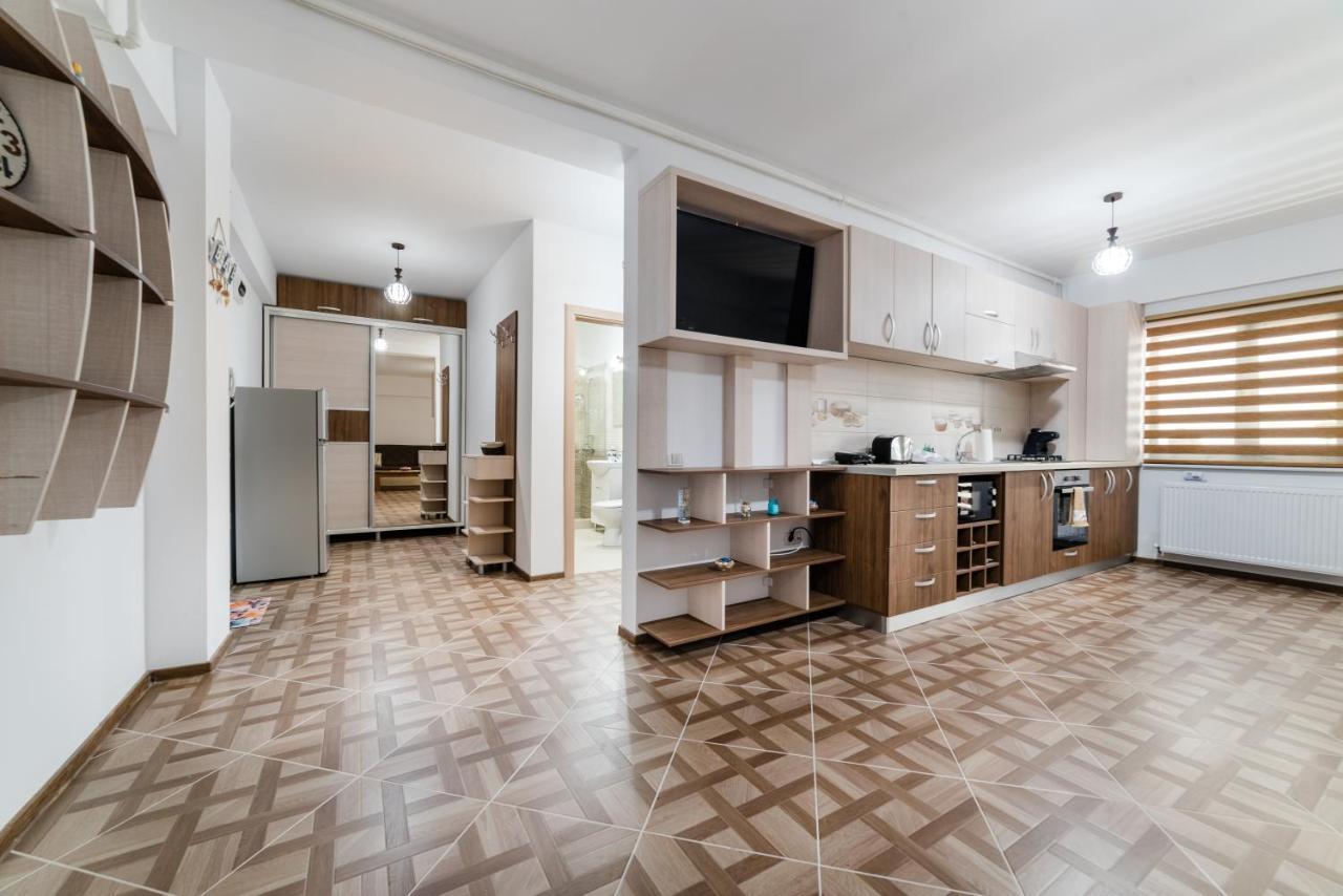 Derya Suites - Mamaia Nord Năvodari Eksteriør billede