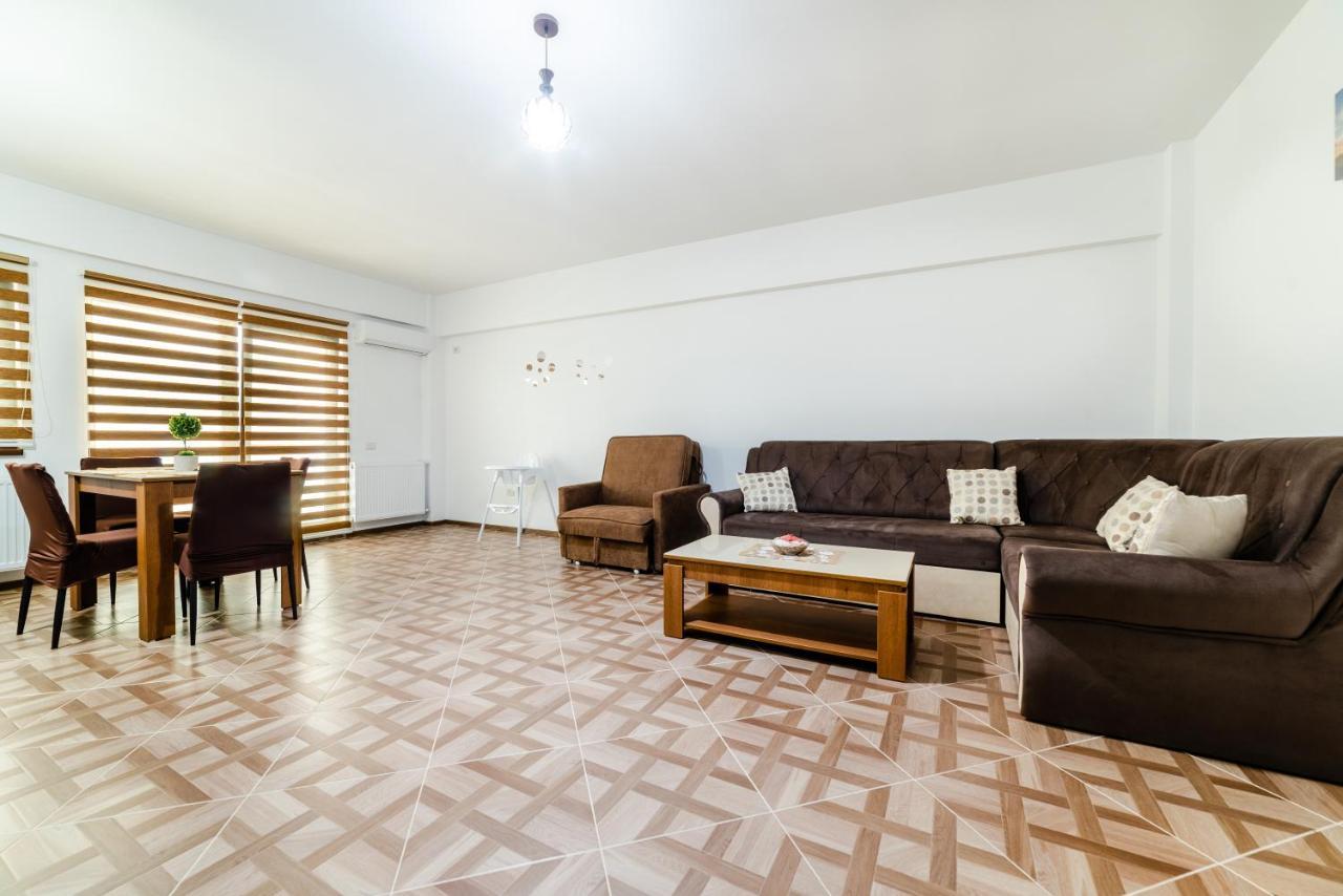 Derya Suites - Mamaia Nord Năvodari Eksteriør billede