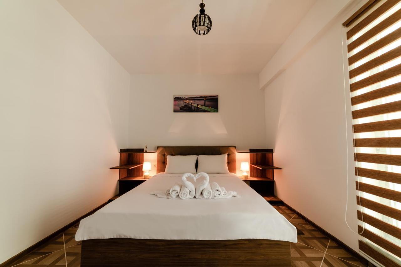 Derya Suites - Mamaia Nord Năvodari Eksteriør billede