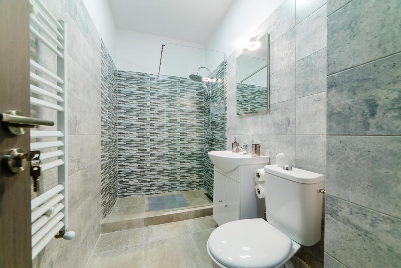 Derya Suites - Mamaia Nord Năvodari Eksteriør billede