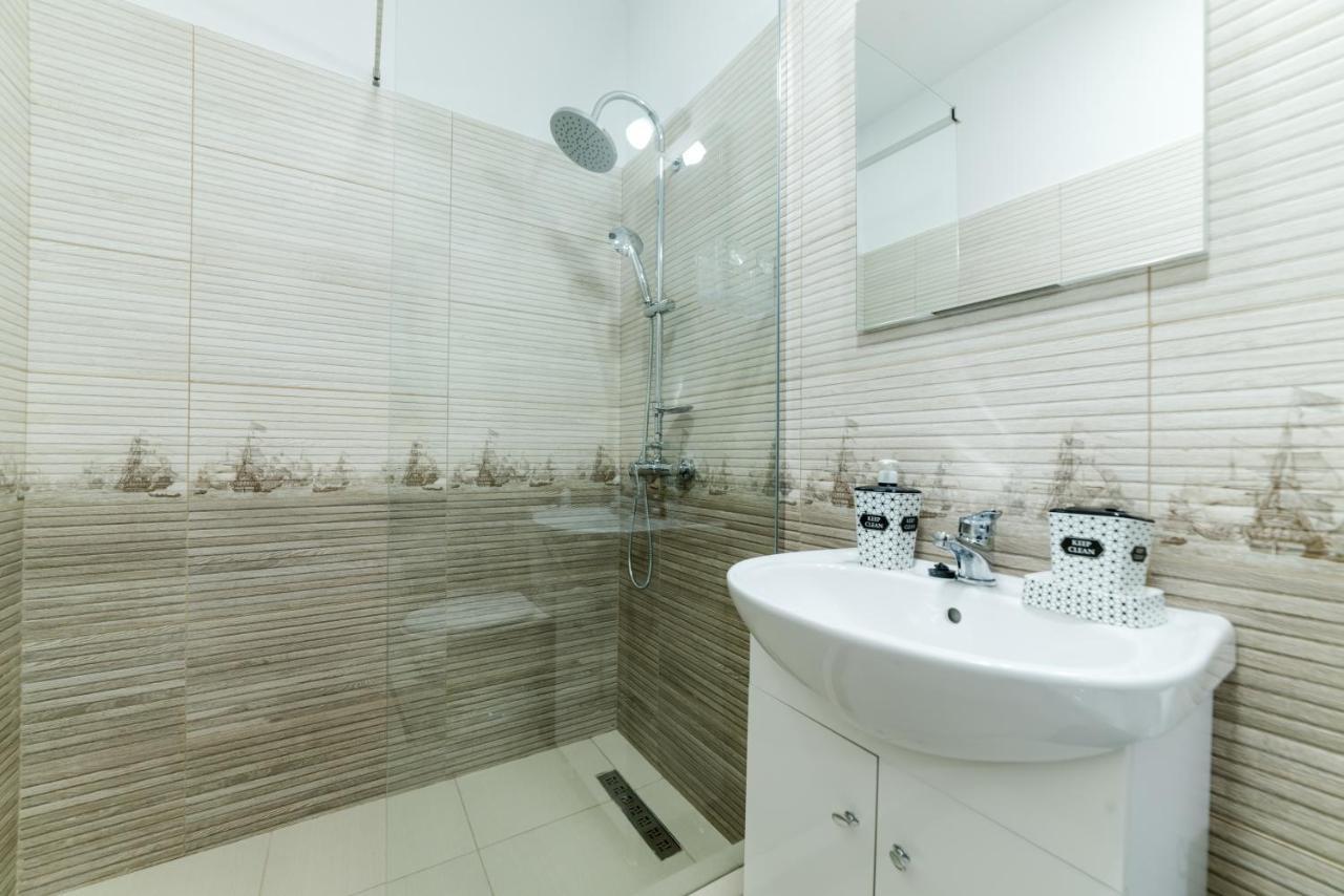 Derya Suites - Mamaia Nord Năvodari Eksteriør billede