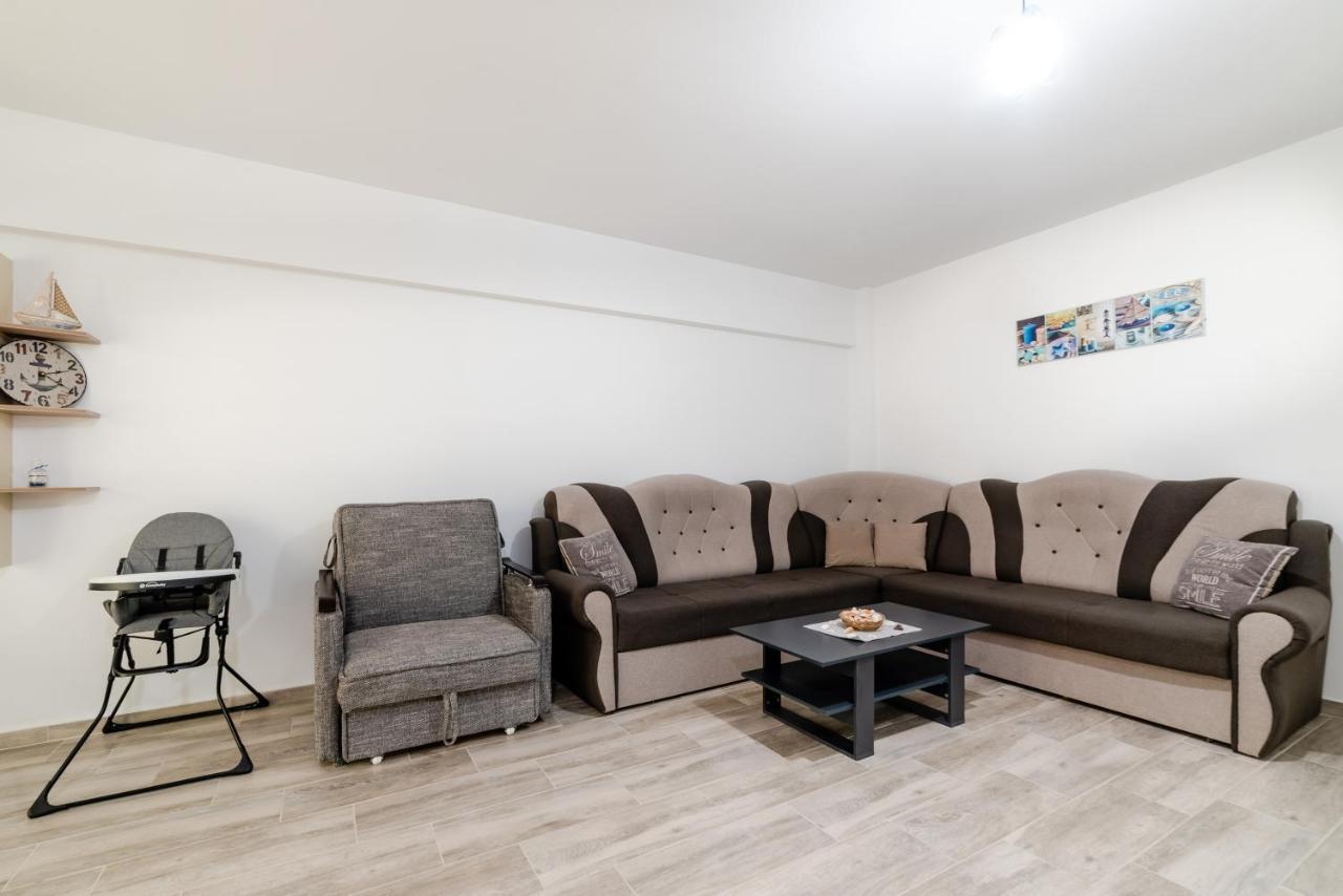 Derya Suites - Mamaia Nord Năvodari Eksteriør billede