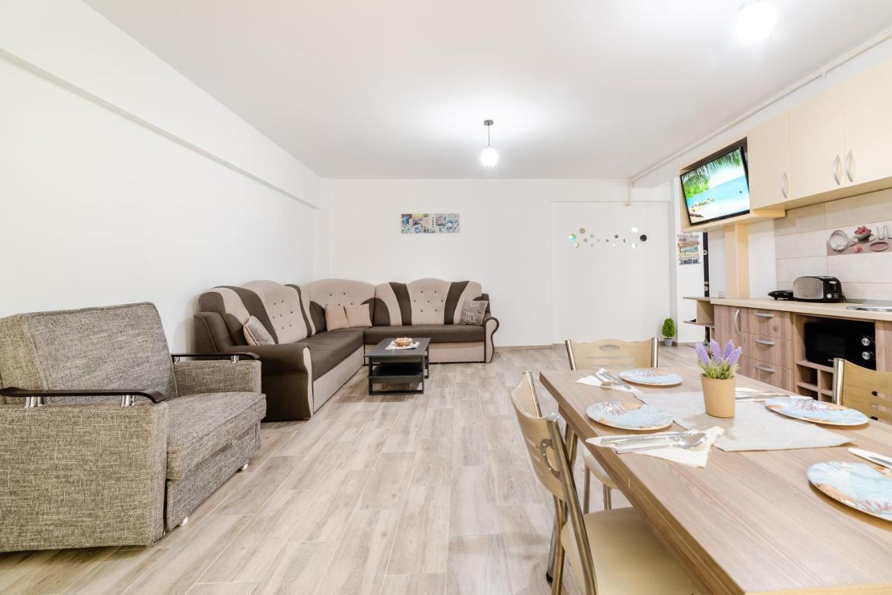 Derya Suites - Mamaia Nord Năvodari Eksteriør billede