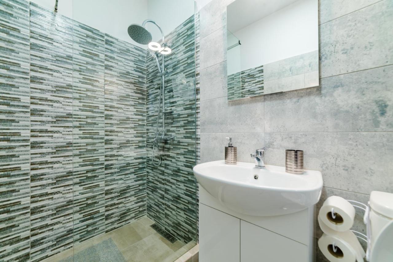 Derya Suites - Mamaia Nord Năvodari Eksteriør billede